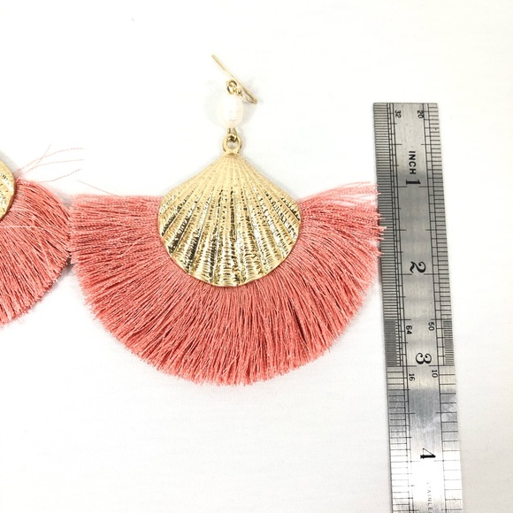 🌵4/25$ cloie |Gold Coral Fringe Pearl Fan Earring - Picture 4 of 7